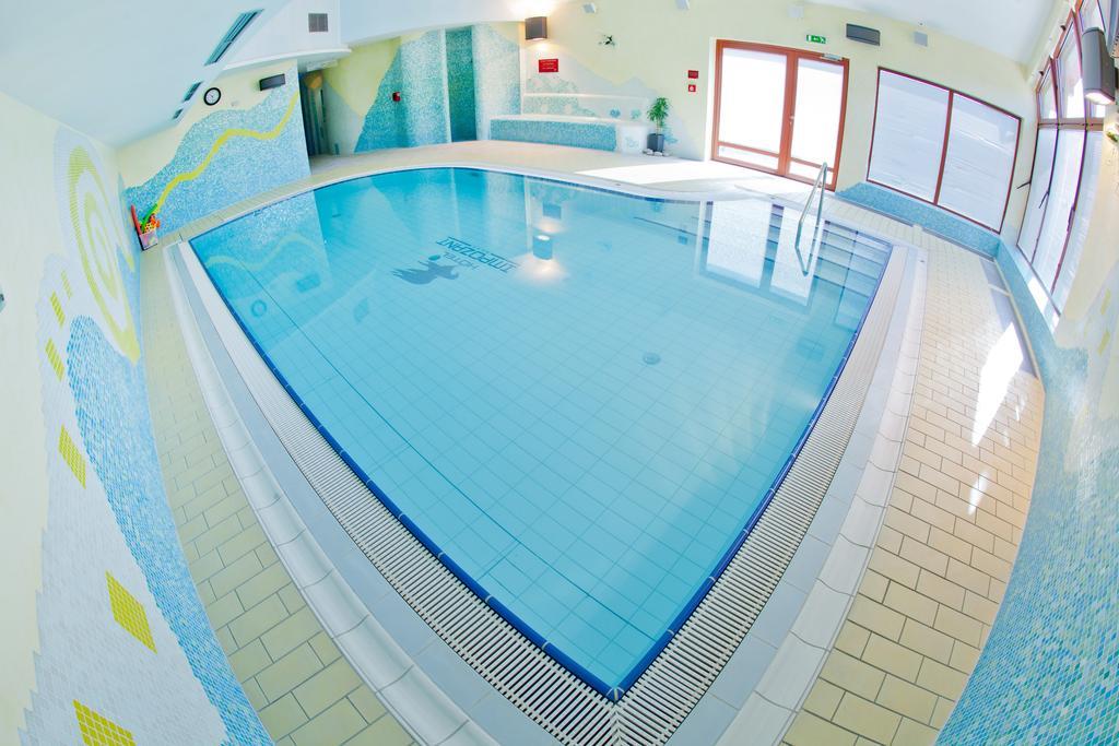 Hotel Impozant Valča Εξωτερικό φωτογραφία