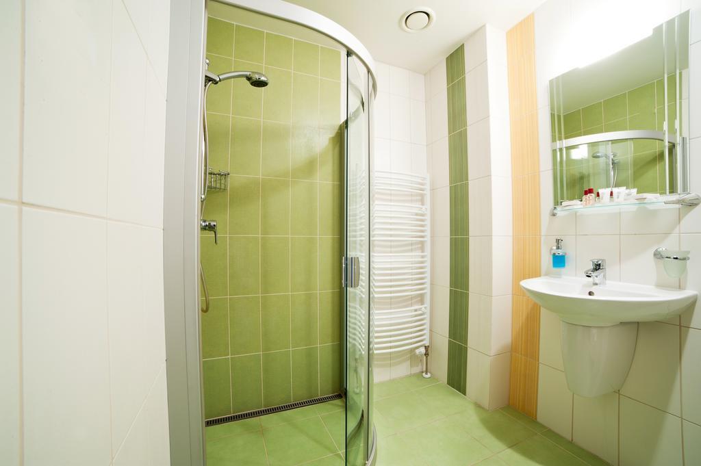 Hotel Impozant Valča Εξωτερικό φωτογραφία