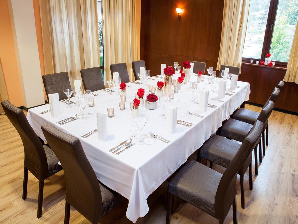 Hotel Impozant Valča Εξωτερικό φωτογραφία